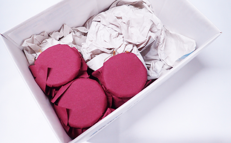 根室海鮮市場＜直送＞紅鮭焼ほぐし2本、焼きほぐし鮭1本 G-28078