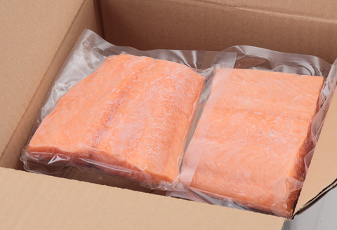 ＜12月17日決済分まで年内配送＞生食可アトランティックサーモン2P(計400～500g) G-81001