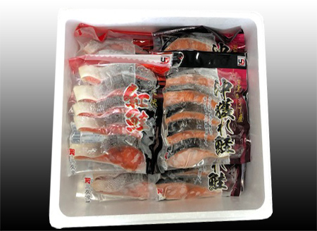 ＜12月21日決済分まで年内配送＞甘塩紅鮭・甘塩時鮭各30切（計60切） C-70004