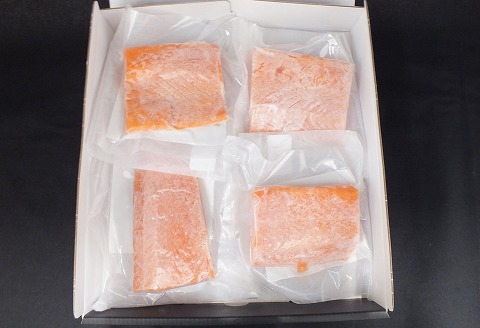 <年内配送可>お刺身用カムイサーモン約400g A-42105