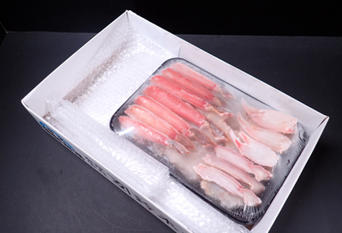 根室海鮮市場＜直送＞生食可！カット済み生ずわいがに約1.2kg(お刺身・焼きガニ・カニ鍋等) B-28100