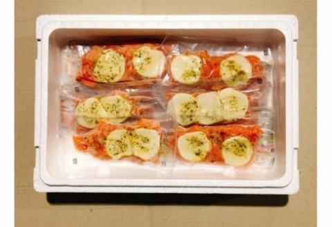 ＜12月14日決済分まで年内配送＞スモークサーモンのカプレーゼ3kg(小分け真空) D-09031