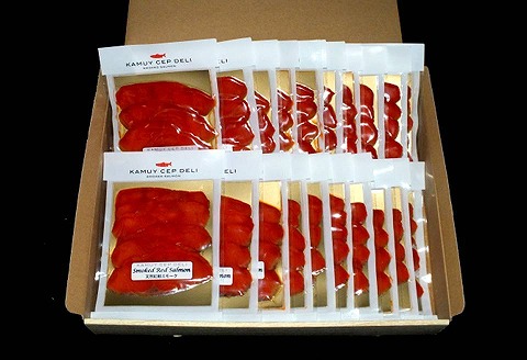 ＜12月21日決済分まで年内配送＞<鮭匠ふじい>天然紅鮭のスモークサーモンセット60g×20P D-42023