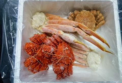 <年内配送可>本ズワイガニ、花咲ガニ、毛ガニの詰合せ D-57022