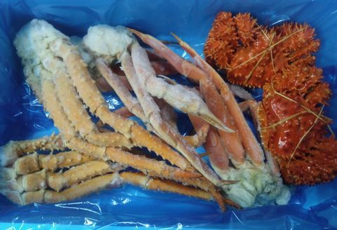 ＜12月21日決済分まで年内配送＞いばらがに・本ズワイガニ・花咲ガニの三種のカニセット(計3.0kg前後) E-57002