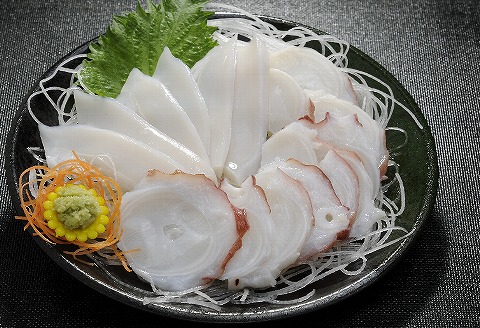 ＜12月21日決済分まで年内配送＞【北海道根室産】たこ足1kg前後 A-21005