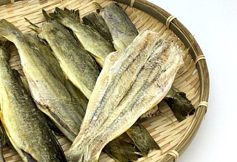 ＜12月21日決済分まで年内配送＞【北海道根室産】乾珍味干しこまい(ソフト)300g×3袋 A-69006