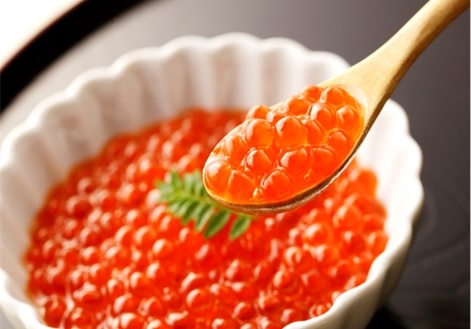 <年内配送可>秋鮭いくら醤油漬100g×3P F-53003