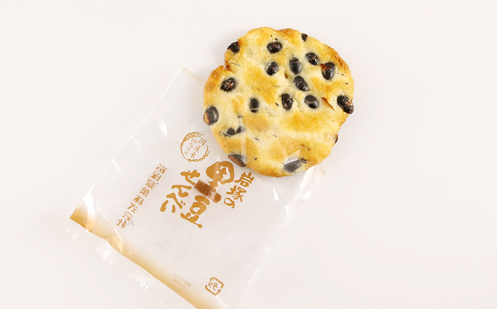 《岩塚製菓》岩塚の黒豆せんべい 12袋入×2箱 ～北海道工場製造～