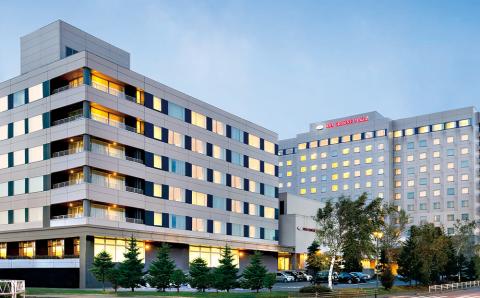 【ANA限定】 プレミアツインルーム ペア  宿泊券 1泊2食付き 《ANAクラウンプラザホテル千歳》 IHG・ANAホテルズ特集