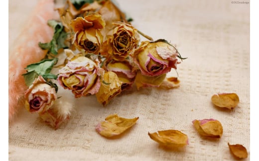 ドライフラワー ブーケ 1束 [池川生花店 北海道 砂川市 12260335] スワッグ 花 おしゃれ 花束 インテリア 雑貨 装飾 飾り アンティーク