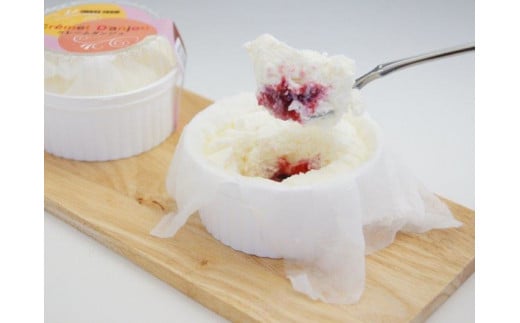 牧場のこだわりスイーツセット 4種 計8個 [岩瀬牧場 北海道 砂川市 12260339] 菓子 お菓子 焼き菓子 スイーツ パウンドケーキ クレームダンジュ レアチーズケーキ スフレチーズケーキ