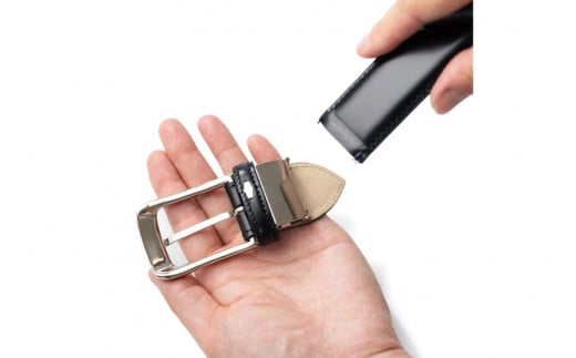 SOMES ベルト 本革 M-05 ラウンド型 （ブラック） [ソメスサドル 北海道 砂川市 12260643-a] ソメス メンズ レディース 革 レザー 革製品 革ベルト バックル 金具 黒 ブラック