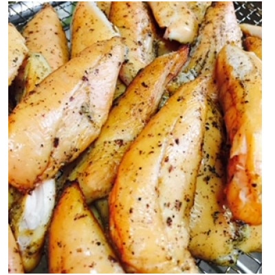 さんだかんの無添加「北のハイグレード食品」選定のチキンじゅーしぃを含む、北海道産鶏の燻製セット【配送不可地域：離島】