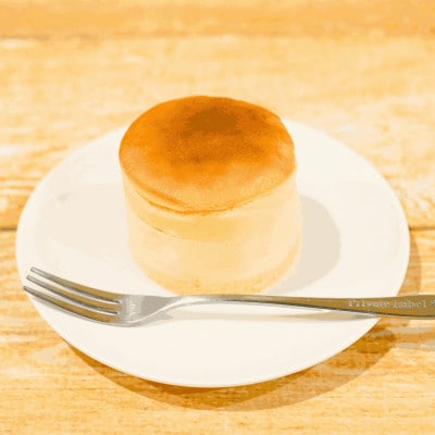 【北海道深川市】北海道スフレチーズケーキ　9個入×2パック【配送不可地域：離島】