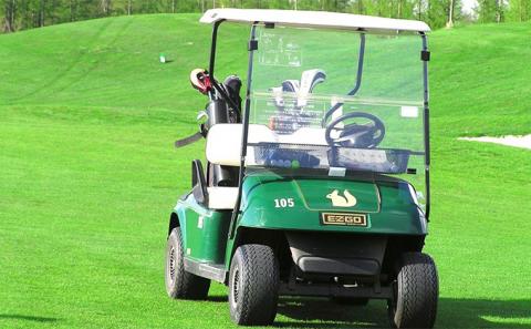 富良野ゴルフコース　2名様1ラウンドプレー券（平日）(チケット ゴルフ 体験 入場 券 旅行 トラベル リゾート 北海道 富良野市 ふらの)