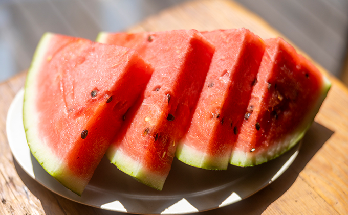 【2026夏発送】富良野産 大玉 スイカ L（6kg～）1玉【マイティ21】 北海道 ふらの すいか 西瓜 夏 フルーツ ふらの 甘い 糖度 大きい 大だま (畠山農園）