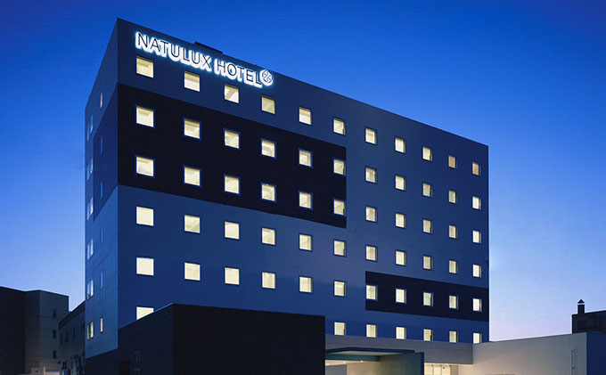 FURANO NATULUX HOTEL　朝食付ペア宿泊券（ツイン）【ONシーズン】ホテル 旅行 北海道 富良野 ふらの 宿泊 チケット 体験 旅 食事