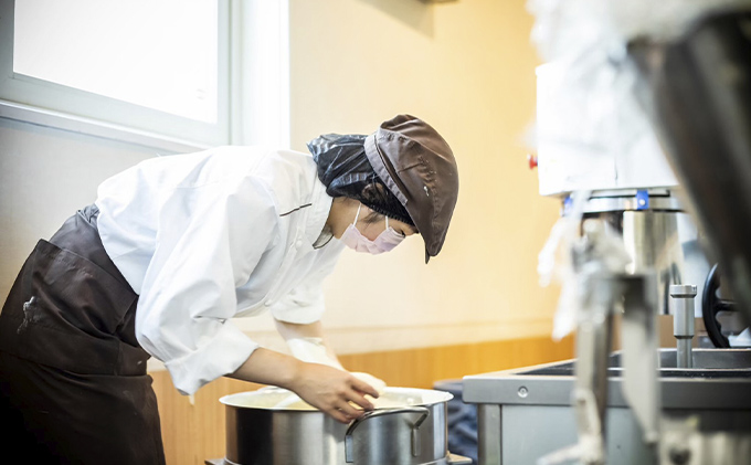 北海道 富良野市 キャロット バウムクーヘン ×1 スイーツ デザート 道産 ケーキ【Haus Von Frau Kurosawa】(お菓子 スイーツ デザート お祝い おやつ 贈り物 ギフト 甘い