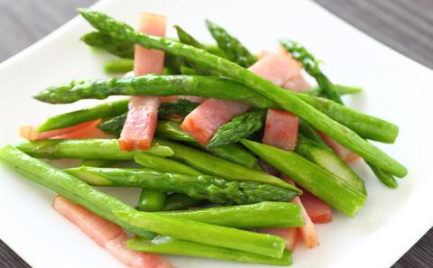 【2026年5月より発送】北海道 富良野市産 アスパラ 緑 (Mサイズ) 約1.5kg 朝どり 露地 グリーン アスパラガス 詰め合わせ 野菜 新鮮 数量限定 先着順【藏ファーム】