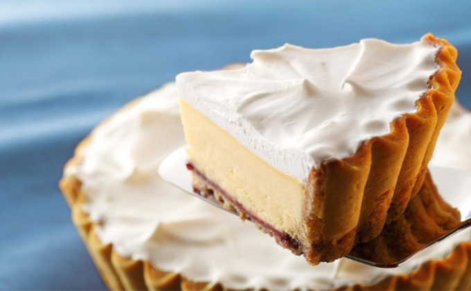 ふらの 雪どけ チーズケーキセット（プレーン・ショコラ）各1個 お菓子 スイーツ デザート ケーキ お祝い おやつ 贈り物 ギフト 甘い 手作り 北海道 送料無料 道産 富良野 ふらの 人気