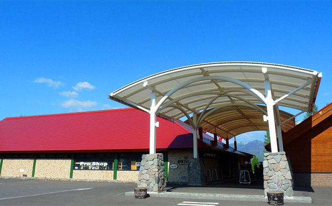 富良野ゴルフコース　2名様1ラウンドプレー券（全日）(チケット ゴルフ 体験 入場 券 旅行 トラベル リゾート 北海道 富良野市 ふらの)