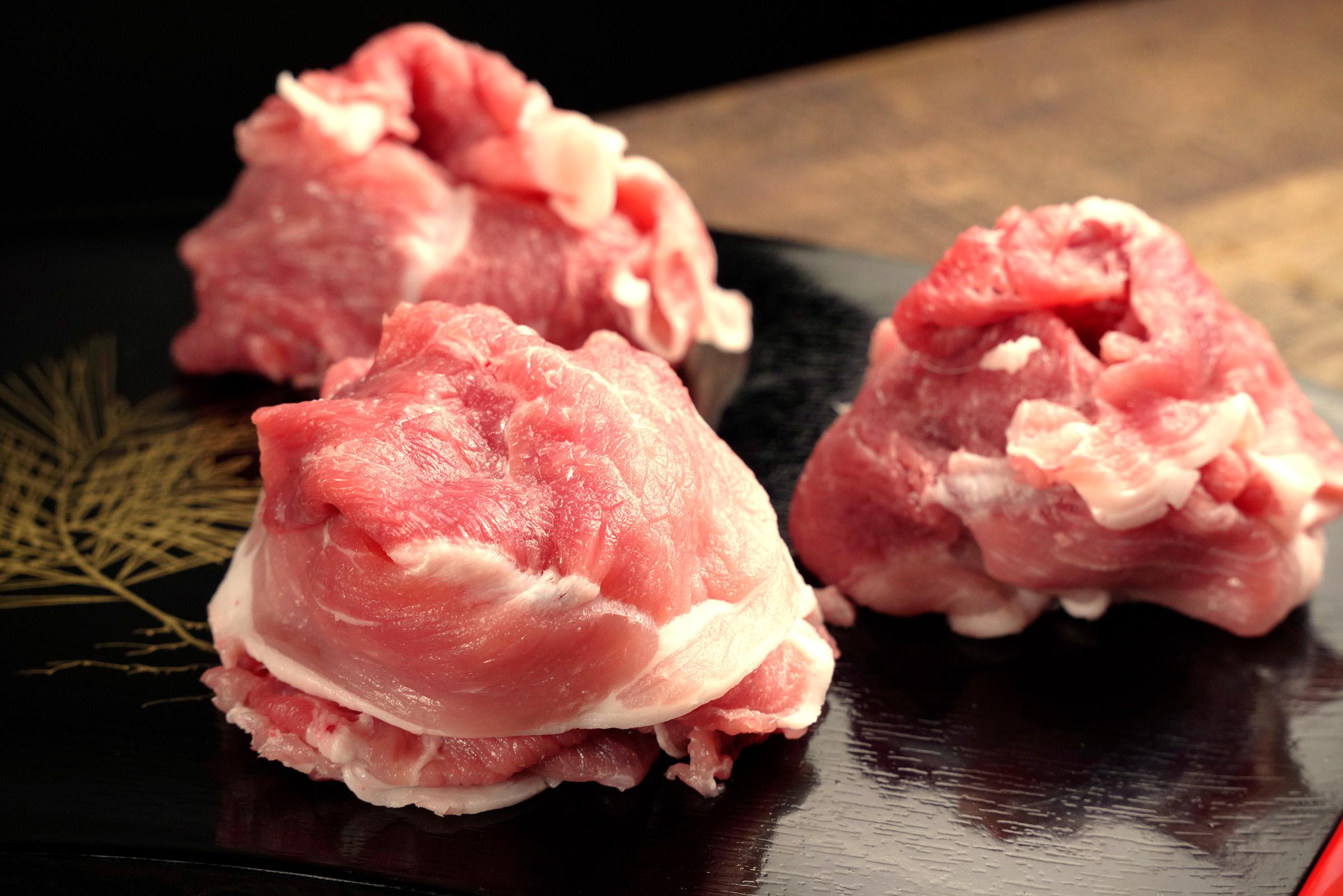 ＜2ヶ月に1回お届け＞伊達黄金豚のジューシーな切り落とし肉 2kg【200g×10パック】三元豚  豚肉 ぶた肉 スライス 小間切れ 小分け 冷凍