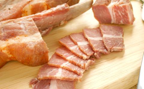 薪・炭火仕上げ ハム・ベーコン・焼豚・スペアリブセット 計1120g（O-1）ロースハム ベーコンブロック 北海道北広島市