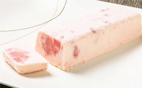 いちご カッサータ 合計3本(アイスケーキ) 200g×3本 合計600g