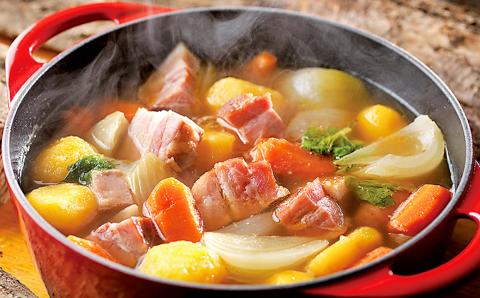 薪・炭火仕上げ ハム・ベーコンセット 計560g（H-1）ロースハム ベーコンブロック 北海道北広島市