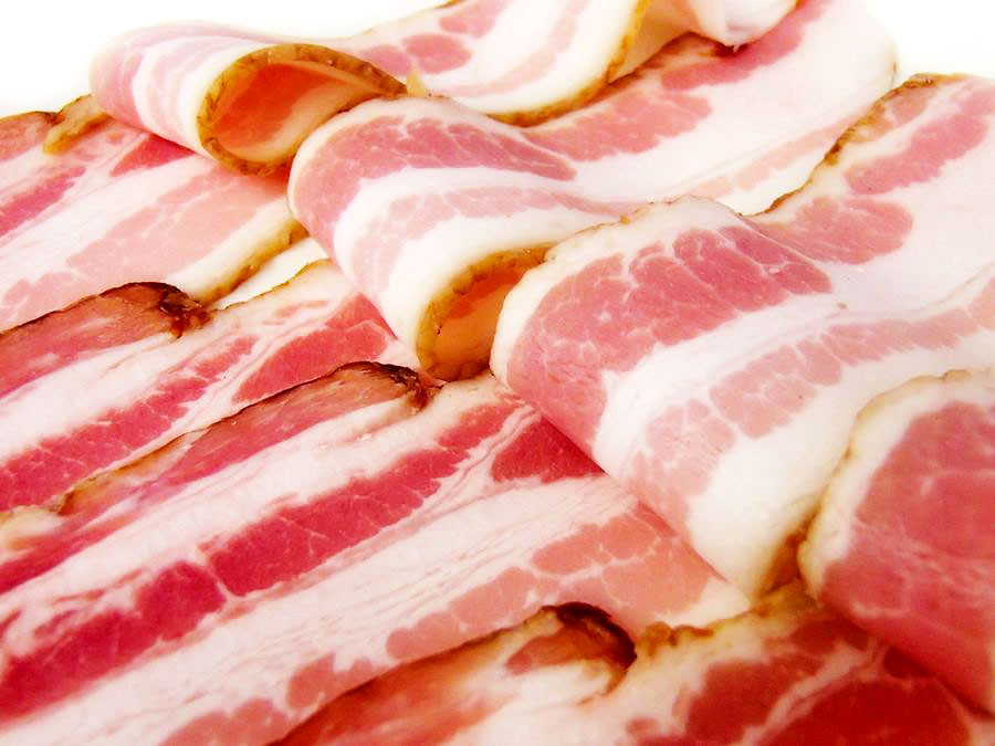 【簡易包装】薪・炭火仕上げベーコン・ソーセージセット F-7-k 〈270g〉 ベーコン ソーセージ 豚肉 肉