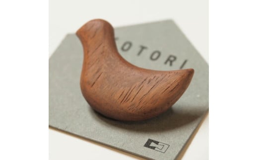 KOTORIブローチ【カリン】