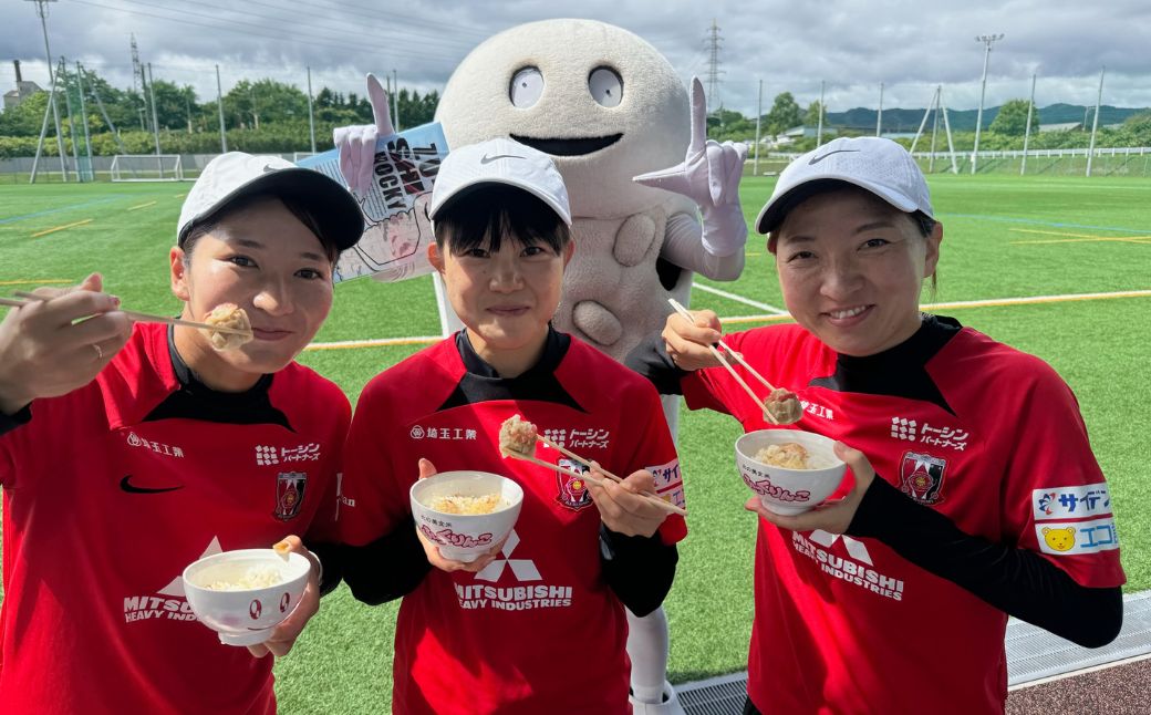 【北斗市公式キャラクター】ずーしーほっきーファスナー付ポーチ・クリアファイル2点セット  HOKS005 | 三菱重工浦和レッズレディースの選手も絶賛！|