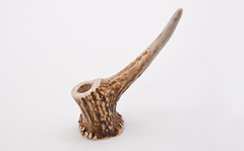 福島町産蝦夷鹿の角　手作り特製ペン立て FKB026