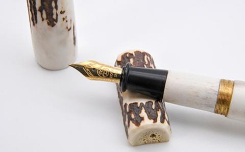 平井木工挽物所×北海道福島町産蝦夷鹿の角「剣先14金高級万年筆」 FKB014