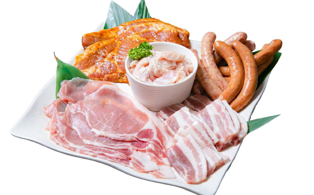 【八雲ブランド】八雲麦小町豚 バーベキューセット7点詰め合わせ(3セット)（ロース・ソーセージ等） 【  ロース ソーセージ 肉 ブランド肉 肉加工品 豚 豚肉 バーベキュー BBQ 焼肉 焼き肉 食品 グルメ お取り寄せ お取り寄せグルメ  八雲町 北海道 】