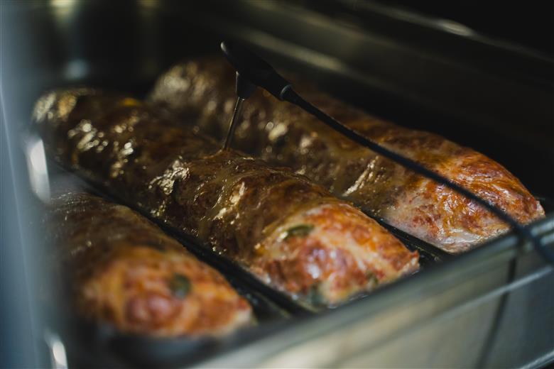 【レストランの味セット】シャルキュトリー (食肉加工品) 4品セット 豚肉 豚レバー ベーコン ハム ソーセージ 燻製 おつまみ 盛り合わせ お取り寄せ ギフト 北海道 せたな町 ふるさと納税