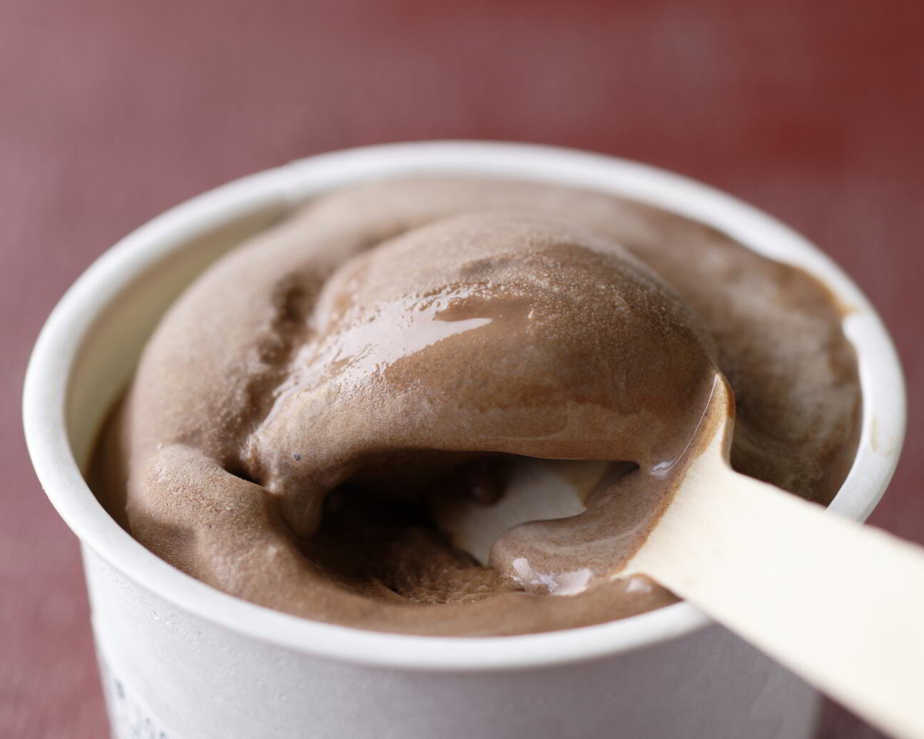 【北海道産搾りたて生乳使用】ひらかわ牧場のアイスクリーム 2個セットC フレッシュミルク チョコ 2Lパック ファミリー デザート スイーツ お取り寄せ ギフト せたな町 ふるさと納税