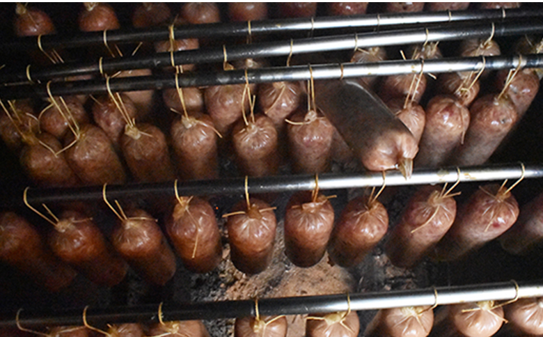 【北海道産豚肉使用】ケーゼブルストポークソーセージ2個（160g×2）【2419101】