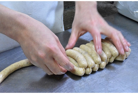 【北海道産豚肉使用】特選ロースハム Dセット（６００g）【24155】