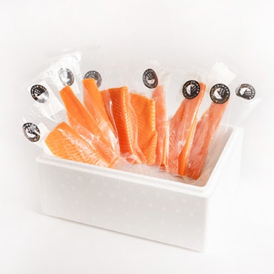 北海道とまりカブトサーモン　ハーフロイン8個(計880g前後)【配送不可地域：離島】