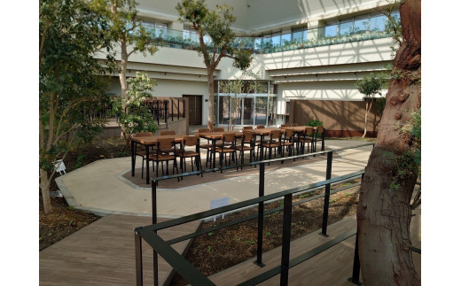 【食事券】えぞうしカフェ　えぞうしステーキサンドとえぞうしローストビーフサンドのLサイズセット_Y115-0002