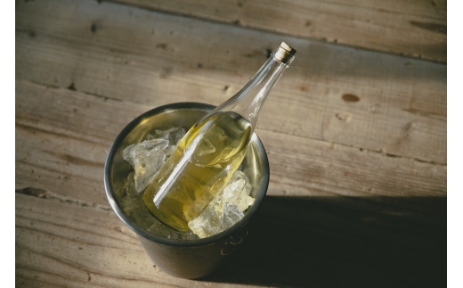 ドメーヌ・タカヒコ ナナツモリのピノノワールの葉を使った北海道TEA_Y037-0336