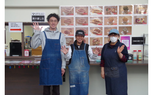 【食事券】えぞうしカフェ　えぞうしステーキサンドとえぞうしローストビーフサンドのLサイズセット_Y115-0002