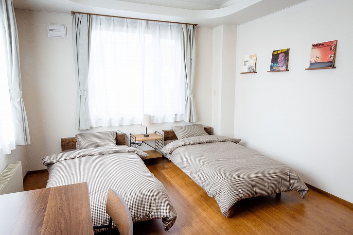 【北海道旅行の道央拠点におすすめ】奈井江町ゲストハウス『泊まれる音楽室』一棟貸切　（最大10名宿泊可）