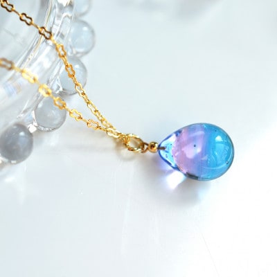 【Soukore】ガラスアクセサリー・ピンクブルー・ネックレス(ゴールド)