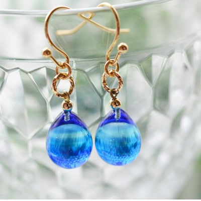 【Soukore】ガラスアクセサリー・ブルー・ピアス(ゴールド)