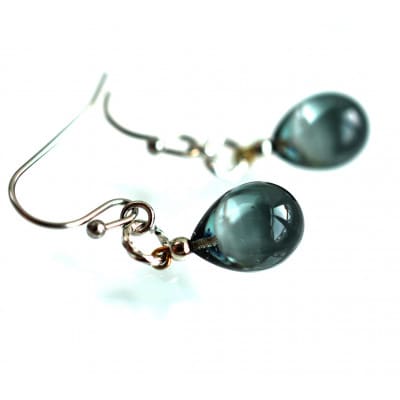 【Soukore】ガラスアクセサリー・ブラック・ピアス