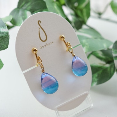 【Soukore】ガラスアクセサリー・ピンクブルー・イヤリング(ゴールド)