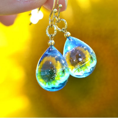 【Soukore】ガラスアクセサリー・菜の花と空・イヤリング